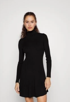 Even&Odd Robe Pull - Black