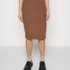 Pencil Skirt With Slit - Jupe Crayon - Brown
