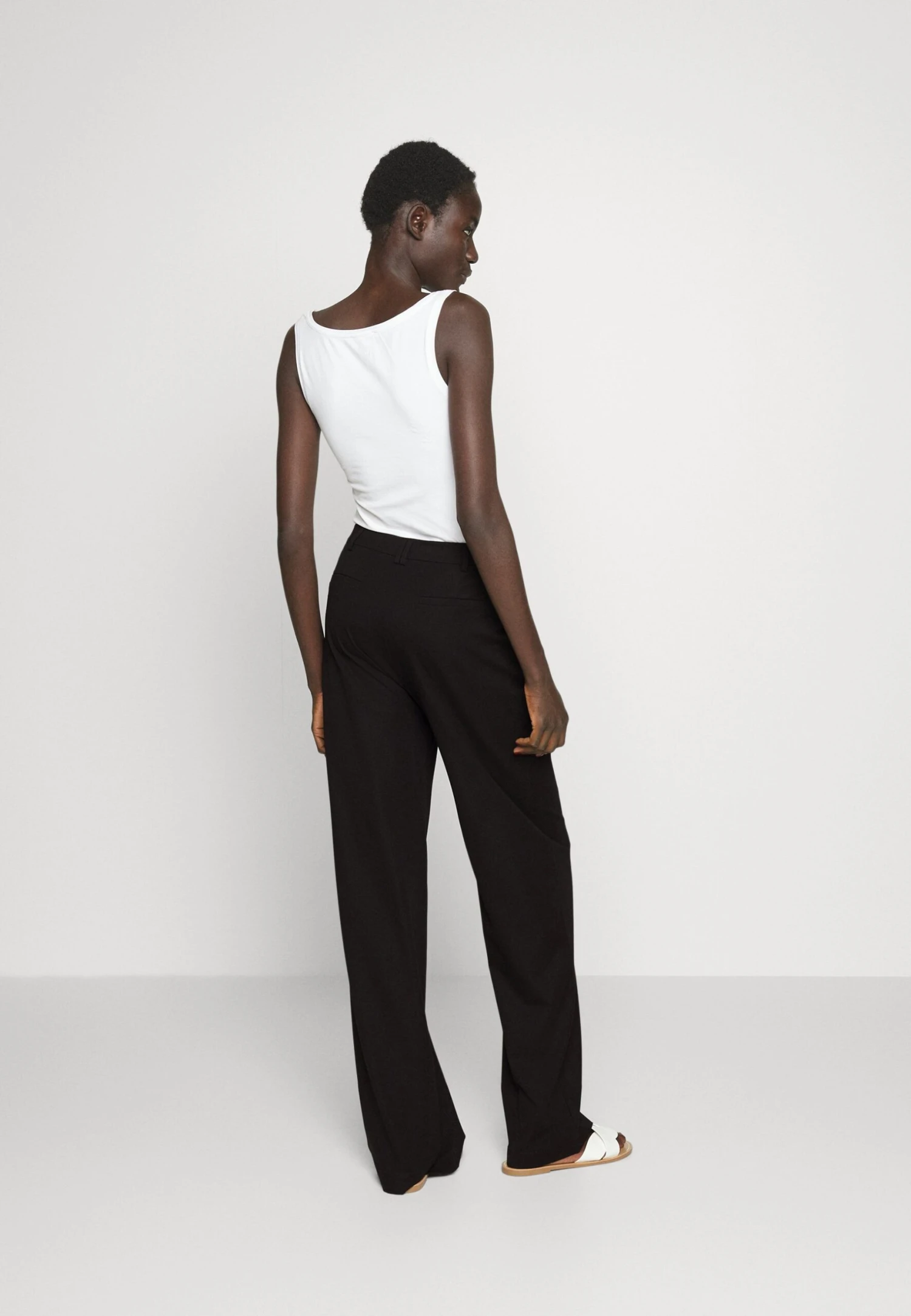 Business Casual Wide Legs With Front Pleats - Pantalon Classique - Black â Image 3